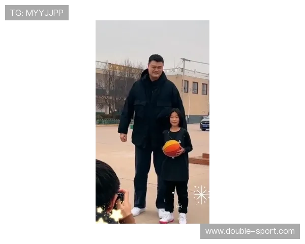 姚明壁咚瞬间引发热议网友纷纷调侃巨人魅力与幽默并存