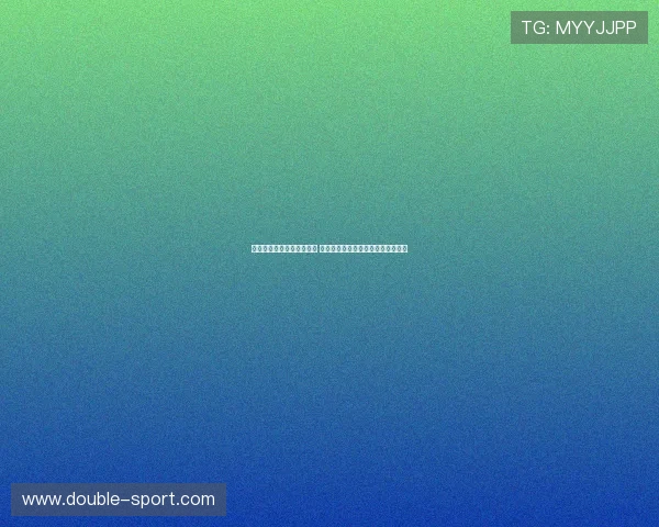 哈滕社媒晒总冠军戒指细节 内藏小戒指展现冠军荣耀与精致设计